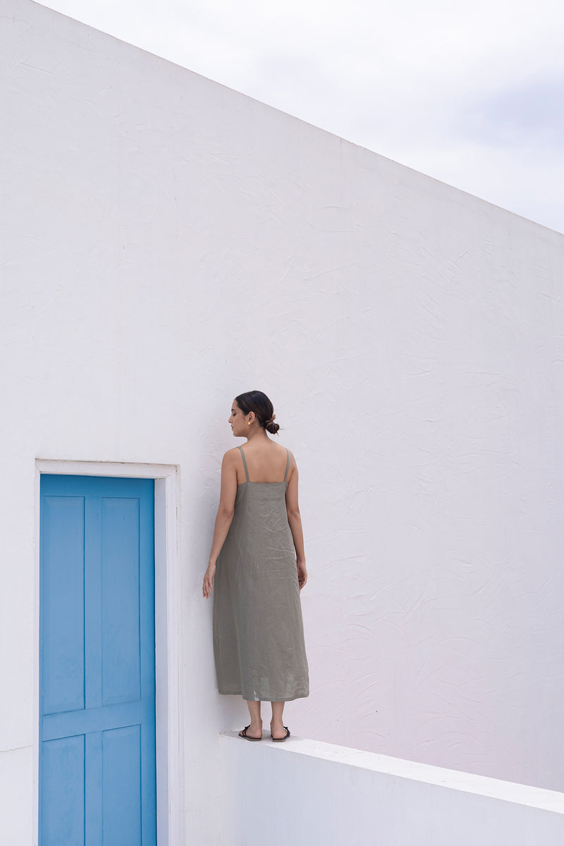 Linen Thoughts into Things Midi Dress