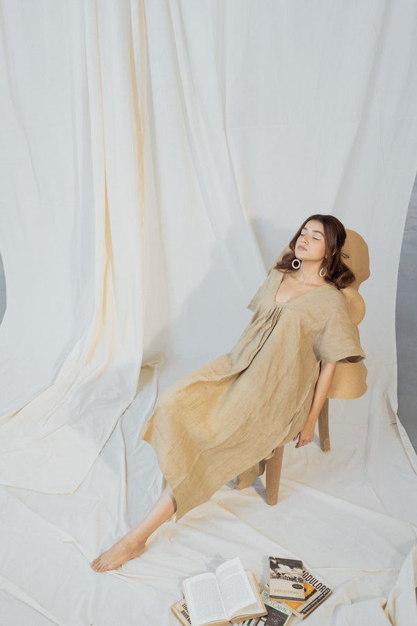 WEAR ME ALL DAY EVERYDAY MID GATHERED DETAILED KAFTAN WITH BOTH SIDE SLITS - BURNT OLIVE